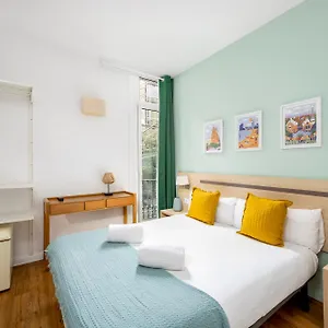hotellátogatás